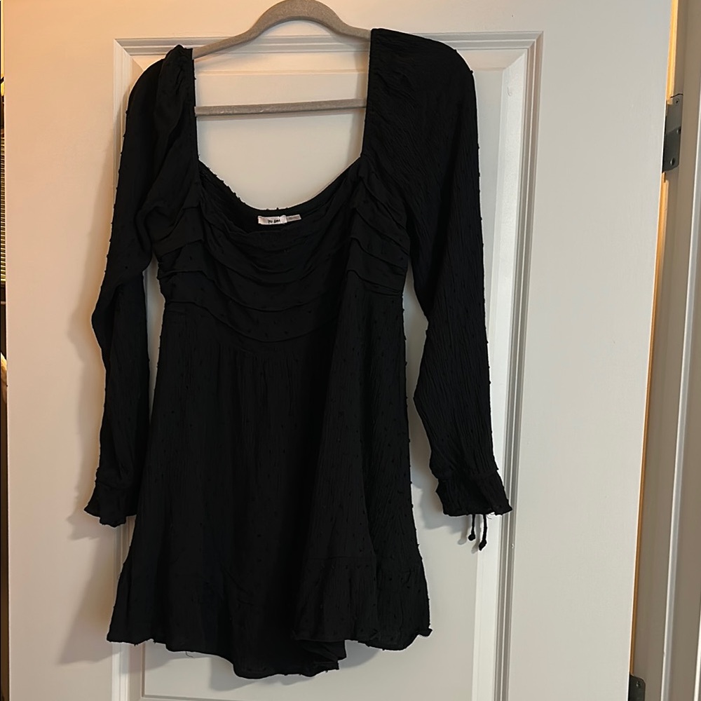 Francesca’s black dress